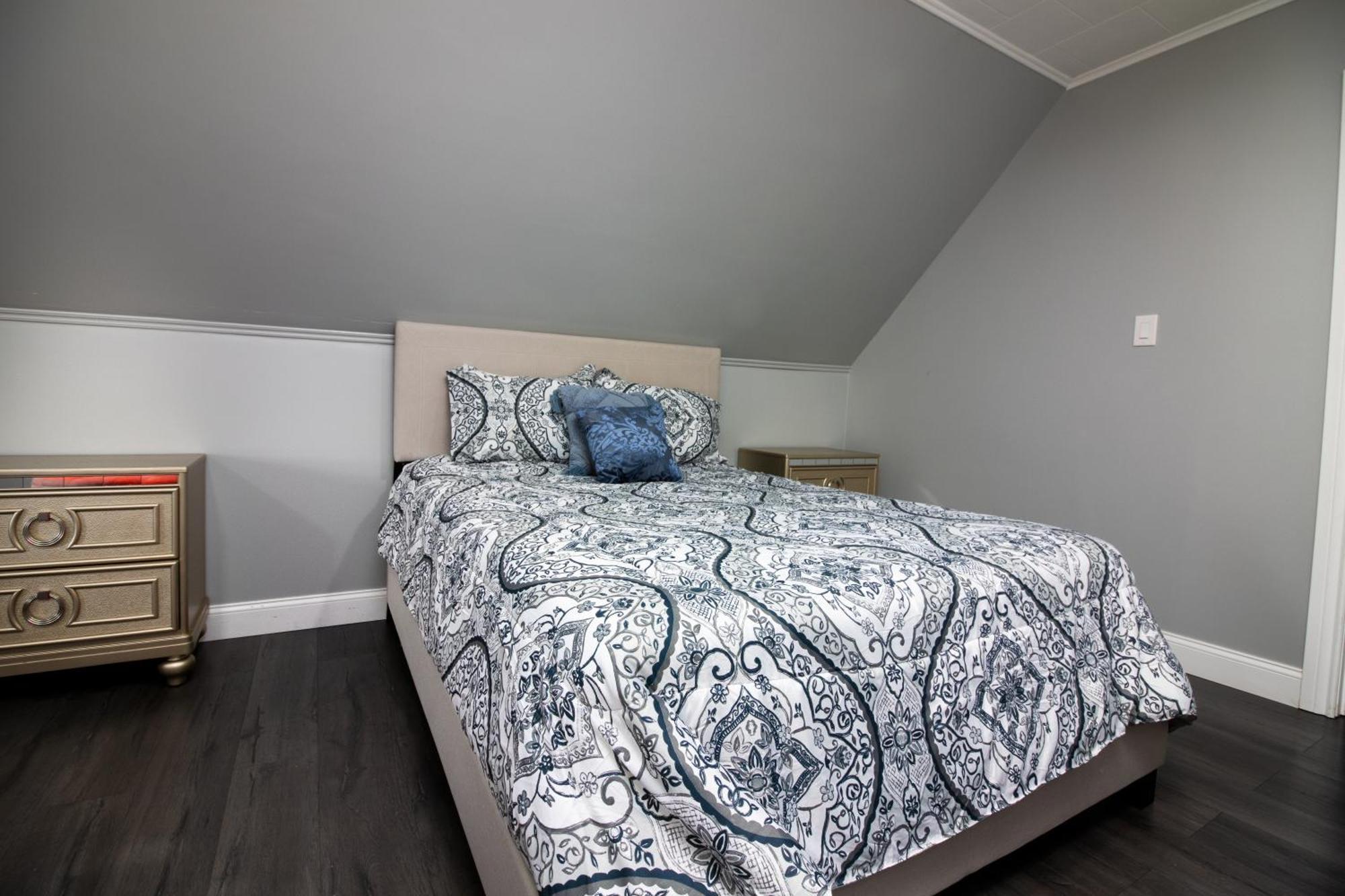 Sprawling 8Br Home Ideal For Large Groups In Niagara Falls Ny Niagarawatervallen Buitenkant foto